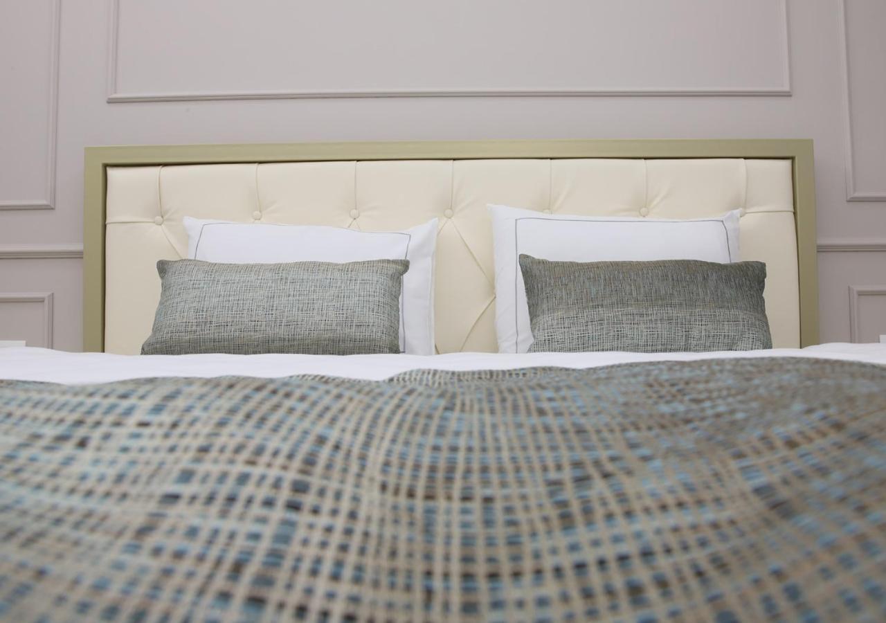 Monte Vedetta Hotel Sliven Bagian luar foto