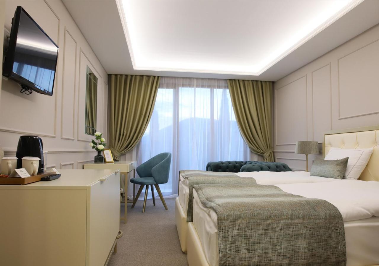 Monte Vedetta Hotel Sliven Bagian luar foto